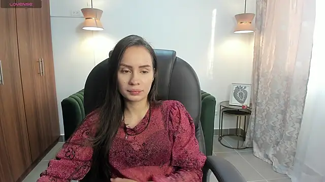 kiim sweett online show from October 2025 11:19:01 AM