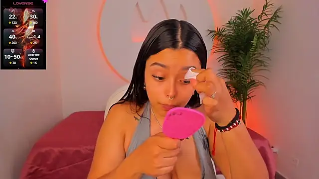 Ariana Pierce online show from December 2025 12:31:02 PM