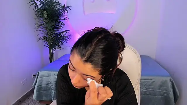Ariana Pierce online show from December 2025 12:34:02 PM