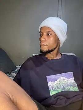 Snapshot of fathomless chatting on February 2025 08:42:01 PM fathomless online show from February 2025 08:42:01 PM