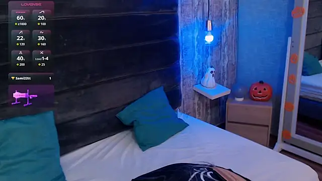 Snapshot of CrystalWoods94 chatting on October 2025 01:51:01 PM CrystalWoods94 online show from October 2025 01:51:01 PM