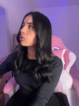 Emily-14 online show from March 2026 05:55:01 AM