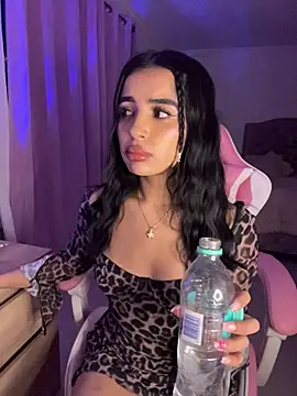 Emily-14 online show from July 2026 02:18:02 AM