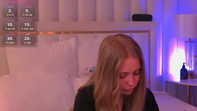 DorisHell online show from September 2025 06:08:02 PM