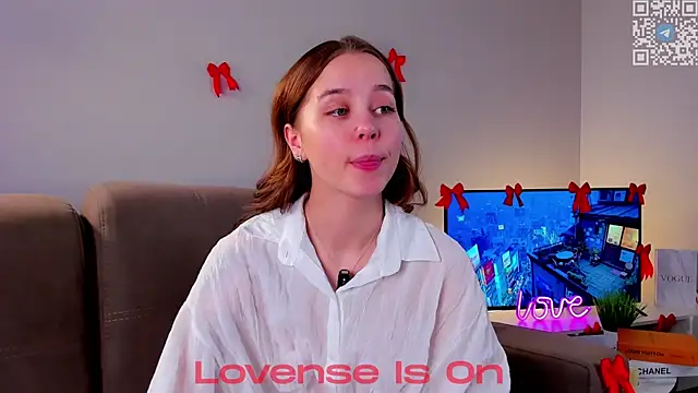 FalineDowlen online show from February 2026 02:41:01 AM