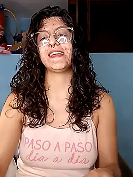 Snapshot of LoveElectra chatting on December 2024 05:18:02 PM LoveElectra online show from December 2024 05:18:02 PM