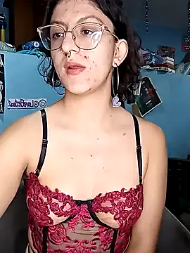 Snapshot of LoveElectra chatting on January 2025 01:39:02 AM LoveElectra online show from January 2025 01:39:02 AM