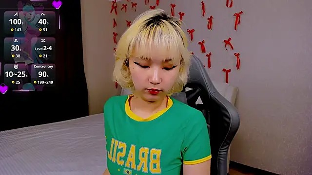 Milla Aheo online show from February 2026 01:17:01 PM