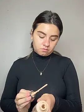 SaraBraun  online show from April 2026 05:40:02 PM