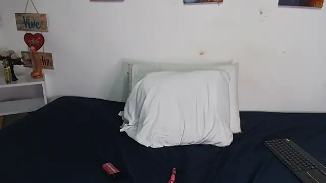 Snapshot of Ebony_Baby1 chatting on March 2025 10:54:01 PM Ebony Baby1 online show from March 2025 10:54:01 PM