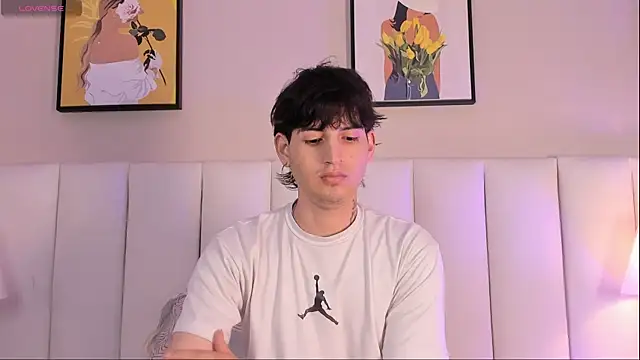 sett and gwen online show from April 2026 05:25:01 AM