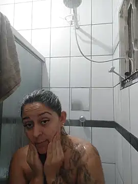 baixinhaloira online show from November 2025 12:24:02 AM