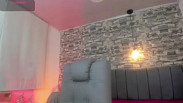 LuneObscure online show from September 2025 10:54:01 PM