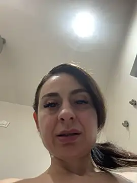 Jenaki31 online show from March 2025 06:09:01 PM