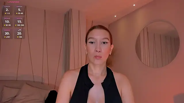 MiaFarrell  online show from April 2026 05:40:02 PM