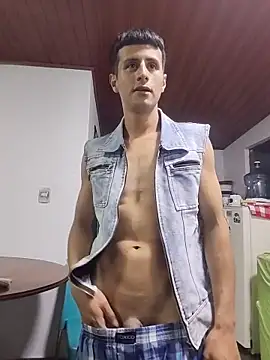 Snapshot of 1418edwar chatting on February 2026 11:42:02 PM 1418edwar online show from February 2026 11:42:02 PM