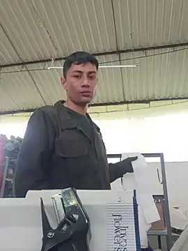 Snapshot of 1418edwar chatting on March 2026 02:46:02 PM 1418edwar online show from March 2026 02:46:02 PM