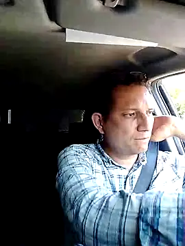 Bombi22 online show from May 2026 09:42:02 PM