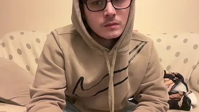 sissy brit online show from December 2024 10:08:02 AM