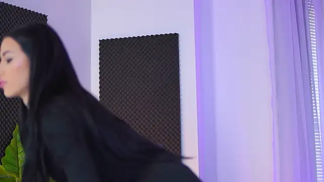 Jenna Day online show from October 2025 09:17:02 AM