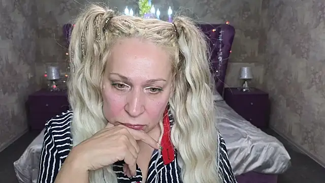 Penelope Pinky online show from January 2025 02:51:01 PM