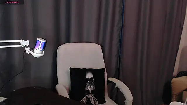 Cassie Bae online show from December 2024 01:11:02 PM