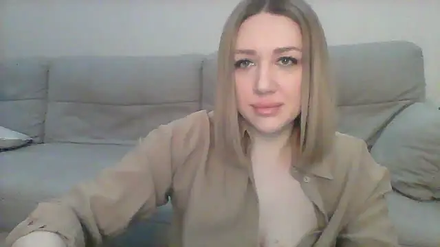 Snapshot of VickyLove047 chatting on February 2025 05:41:02 AM VickyLove047 online show from February 2025 05:41:02 AM