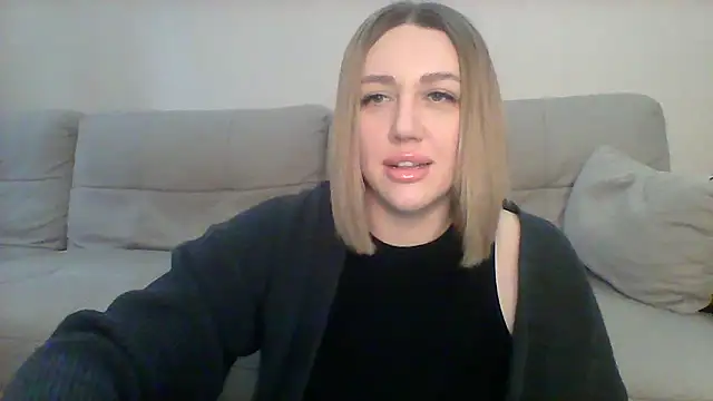 Snapshot of VickyLove047 chatting on February 2025 07:15:01 AM VickyLove047 online show from February 2025 07:15:01 AM