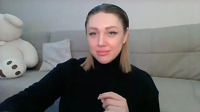 Snapshot of VickyLove047 chatting on February 2025 08:10:01 PM VickyLove047 online show from February 2025 08:10:01 PM