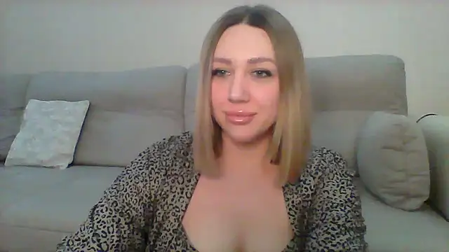 Snapshot of VickyLove047 chatting on March 2025 07:14:02 AM VickyLove047 online show from March 2025 07:14:02 AM