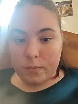 Denyse Eliza online show from April 2026 01:28:01 PM