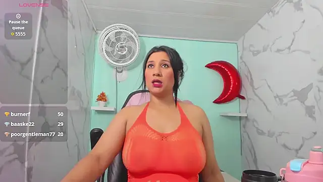 Snapshot of karime_sexygirl chatting on December 2025 11:37:01 AM karime sexygirl online show from December 2025 11:37:01 AM