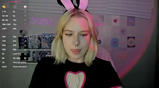 tender kiitty online show from January 2025 11:13:01 AM