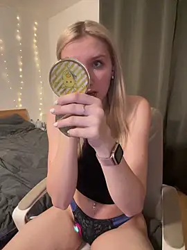 AnnyBelleX online show from December 2025 05:52:02 PM