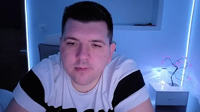 Snapshot of JasonJacks chatting on March 2026 12:02:01 AM JasonJacks online show from March 2026 12:02:01 AM