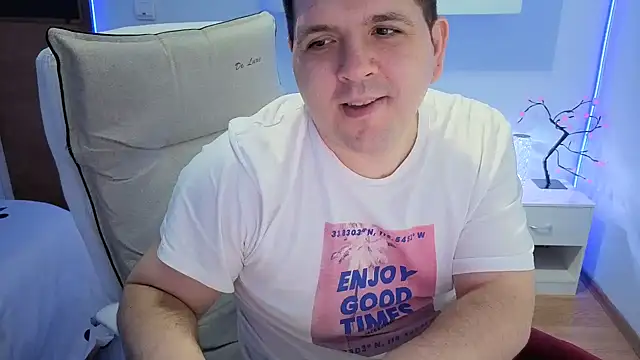 Snapshot of JasonJacks chatting on March 2026 03:12:02 PM JasonJacks online show from March 2026 03:12:02 PM