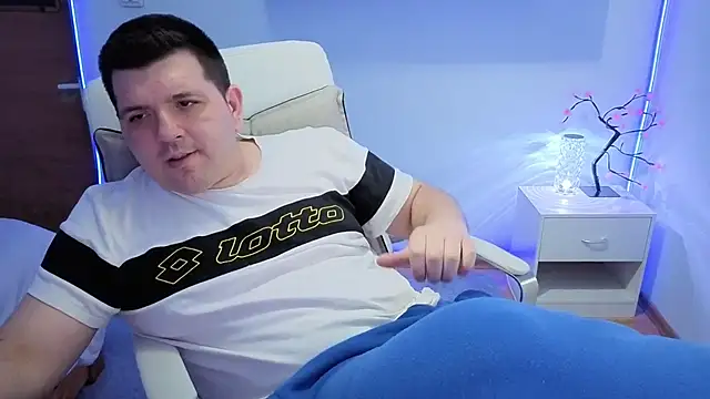 Snapshot of JasonJacks chatting on April 2026 06:44:02 AM JasonJacks online show from April 2026 06:44:02 AM