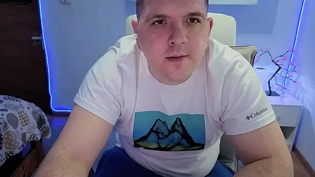 Snapshot of JasonJacks chatting on April 2026 06:19:01 AM JasonJacks online show from April 2026 06:19:01 AM