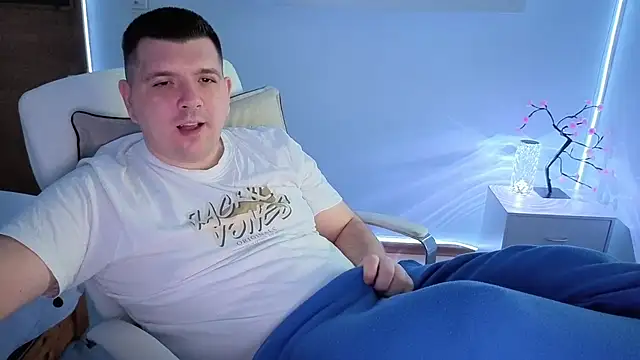 Snapshot of JasonJacks chatting on April 2026 05:01:02 AM JasonJacks online show from April 2026 05:01:02 AM