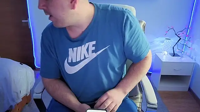 Snapshot of JasonJacks chatting on April 2026 07:45:01 AM JasonJacks online show from April 2026 07:45:01 AM