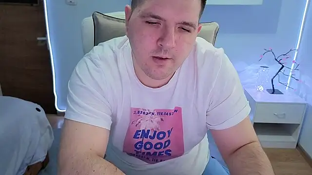 Snapshot of JasonJacks chatting on April 2026 05:46:02 AM JasonJacks online show from April 2026 05:46:02 AM