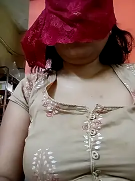 Snapshot of sunita-doll chatting on March 2026 01:43:02 AM sunita-doll online show from March 2026 01:43:02 AM