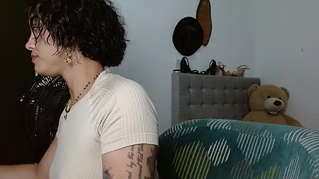 Sexy Lia  online show from April 2026 11:30:02 PM