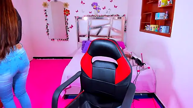 perlabeautiful online show from February 2026 12:44:01 AM