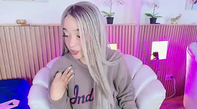 EmmaJhonnsson online show from March 2025 02:55:02 AM