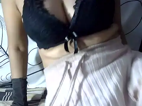 Lovely-Simran online show from October 2025 06:26:01 PM