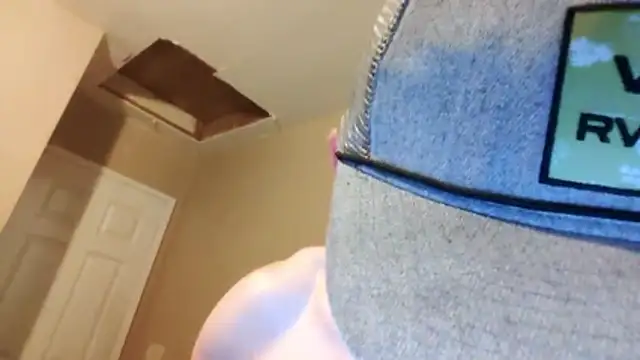 Snapshot of Huntzg23 chatting on November 2025 02:32:02 AM Huntzg23 online show from November 2025 02:32:02 AM