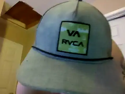 Snapshot of Huntzg23 chatting on November 2025 10:59:01 AM Huntzg23 online show from November 2025 10:59:01 AM