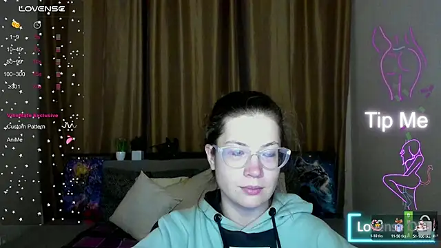 Alicia redfollow online show from October 2025 06:31:02 PM