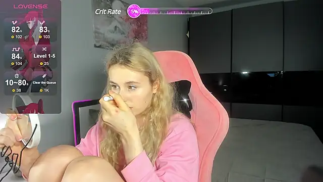 Molly Toads online show from December 2024 07:56:02 AM